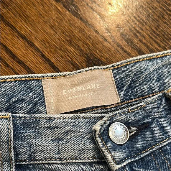 Everlane The Cheeky Long Short Light wash denim Size 28 - Picture 2 of 8